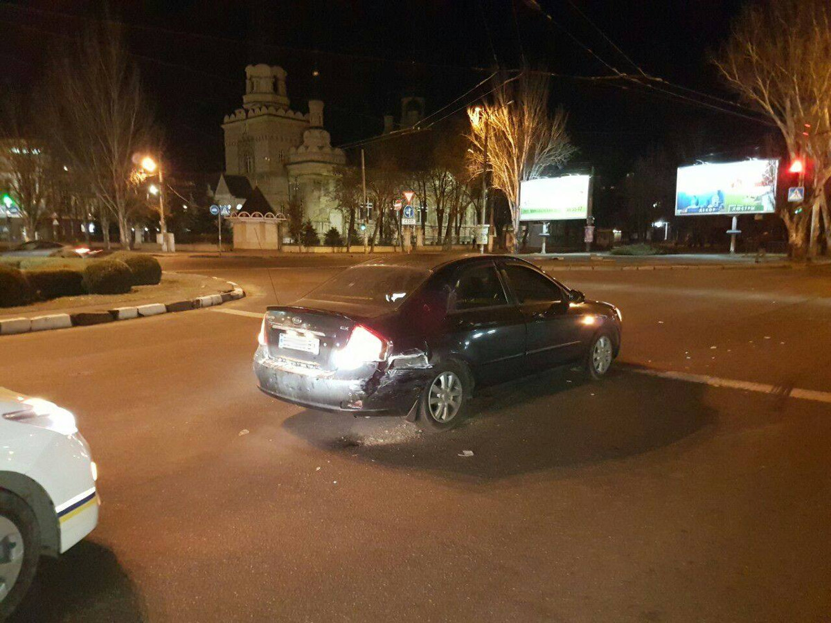 В Николаеве ночью нетрезвая девушка-водитель с ребенком в салоне попала в  ДТП и сбежала с места аварии | СВІДОК.info